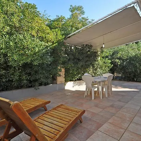Aparthotel Punta Pizzo *